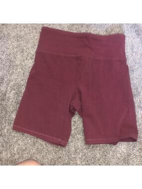 Forever 21 Women's Burgundy and Red Shorts